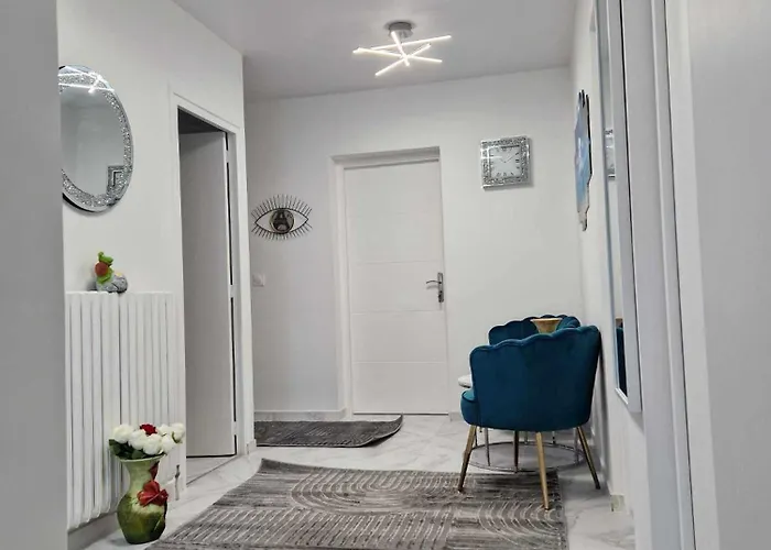 Villa Grande Maison 22 Couchages Ideal Groupe ,Proche Disney 20 Min &Paris 30 Min Chelles (Seine-et-Marne)